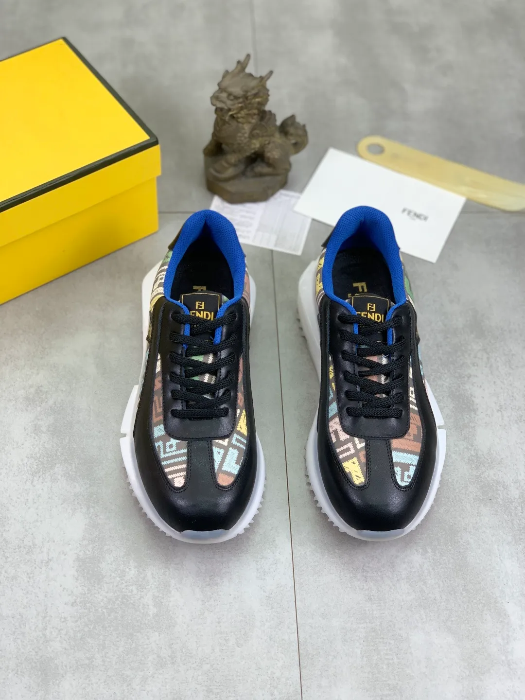 ​Men's shoes 💰P460 💰[New] Little Monster 🆘 New FENDI (Fendi) counter new 🕶️🕶️Simple routing effect, showing an elegant and cool driving shoe 🎬Using imported calfskin + first-layer pigskin lining🐂Excellent material🎬Detailed workmanship 🤗Comfortable foot feel➰➰. ​Pair it with any outfit to show your taste and temperament, low-key luxury ♻️Design ​simple and elegant ​noble and fashionable 🍃​Very loved and favored by trendy men 💓❤️size: 38-44 2️⃣colors available
